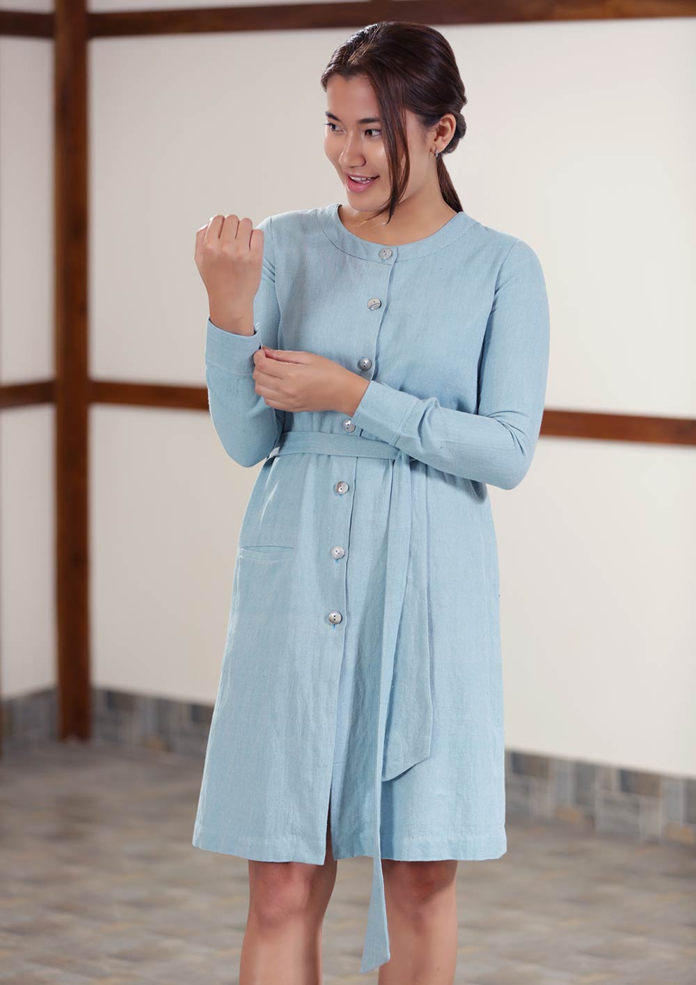Handwoven cotton twill-weave dress with round neck and front opening Khumanthem Atelier Handwoven cotton twill-weave dress with round neck and front opening Khumanthem Atelier