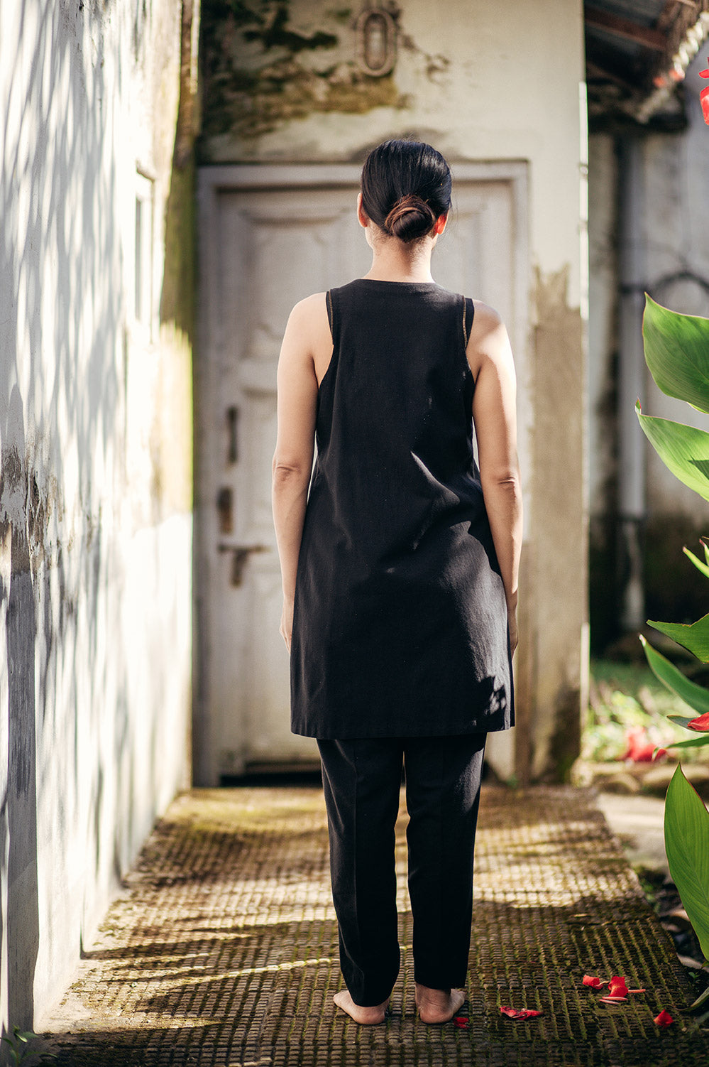 Charcoal Cape