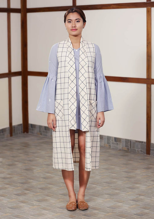 Sleeveless long line coat