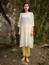 Load image into Gallery viewer, Model wearing Handwoven Dolman sleeves cotton tunic, designed by Khumanthem Atelier, front view