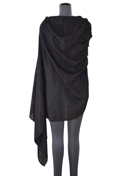 Hooded & pleated black wrap with hidden zipper